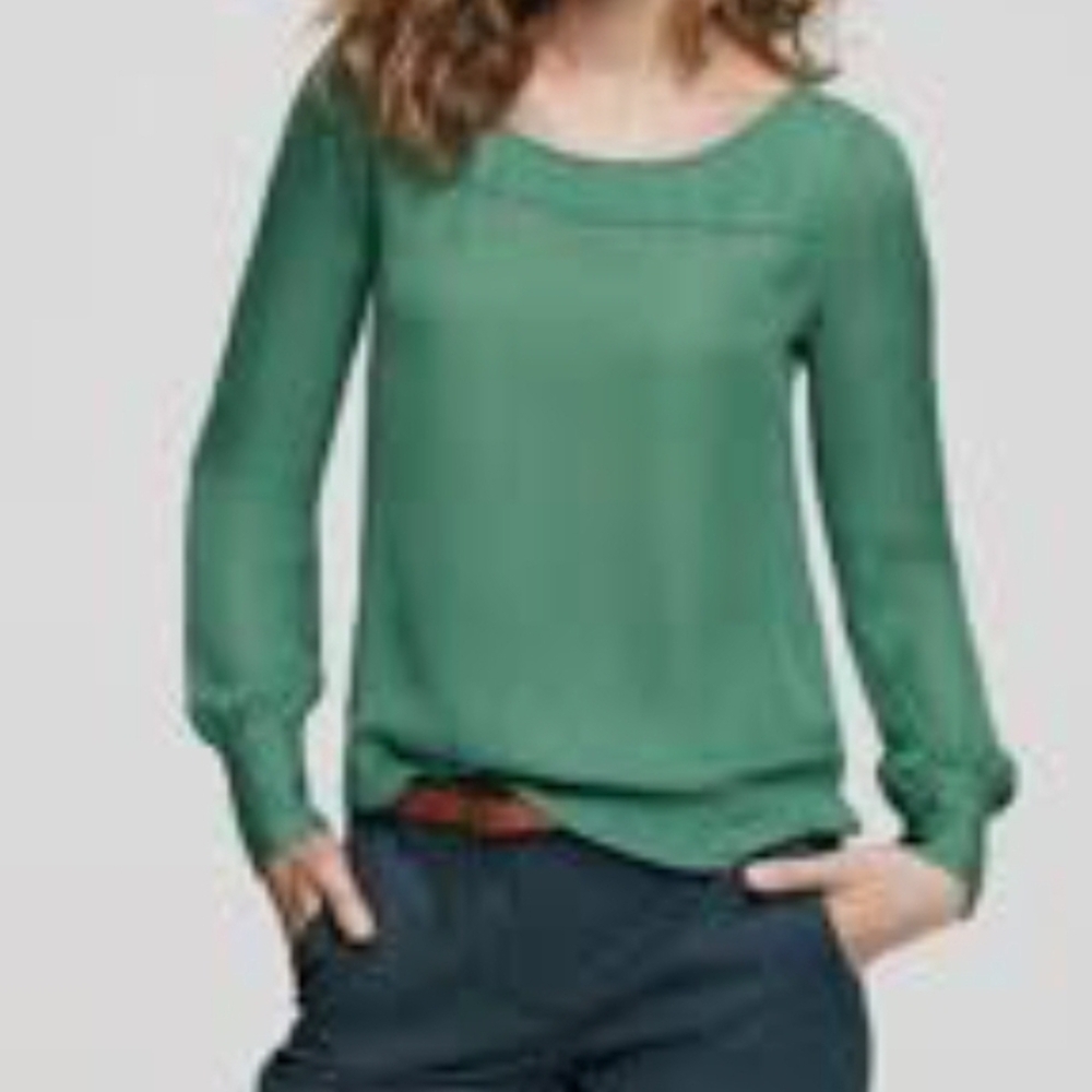 Elegant Green Women's Top